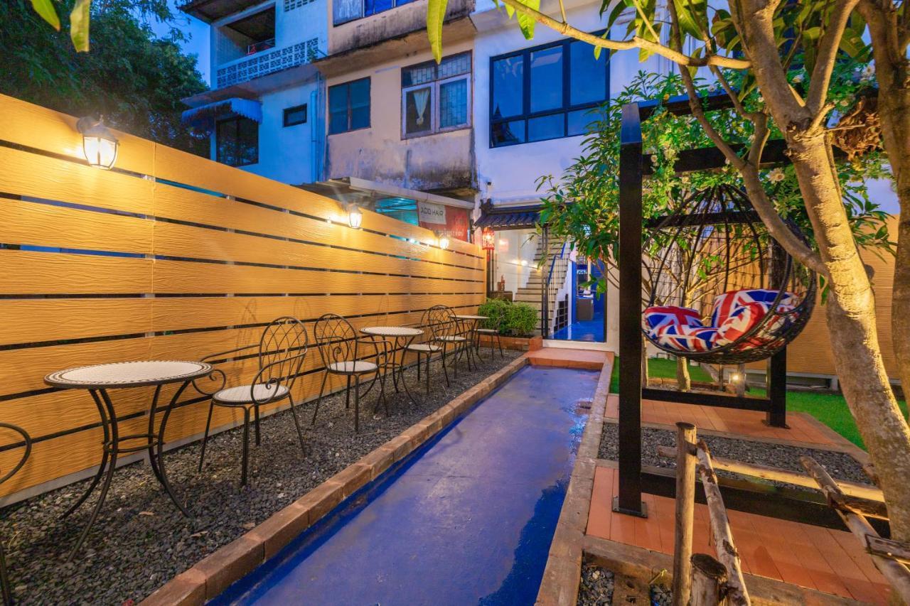 Ostello Marco Polo Phuket Poshtel & Bistro Esterno foto